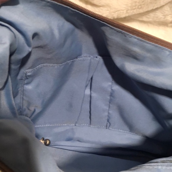 Baggallini Tote bag with pockets tan adjustable strap - Picture 8 of 9